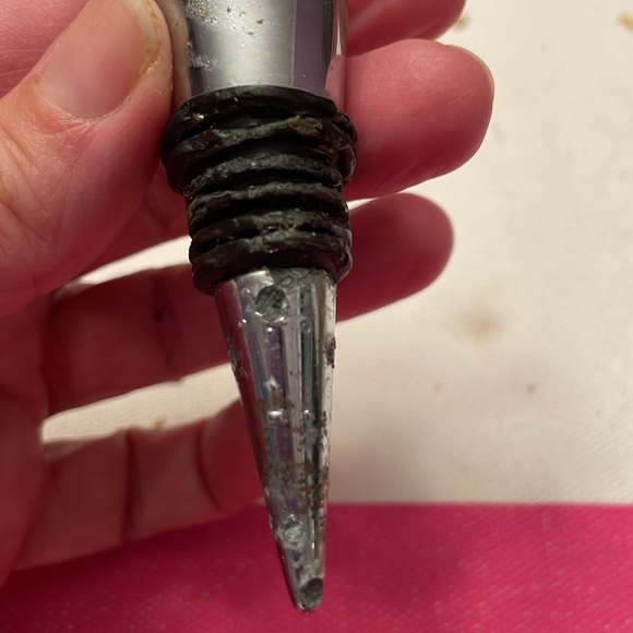 Disney Mickey Mouse wine bottle stopper - Picture 3 of 3